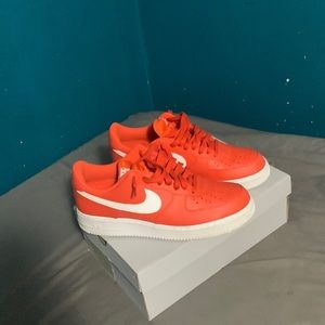 *BRAND NEW* Nike Air Force 1 Low Team Orange With Crease Preventer